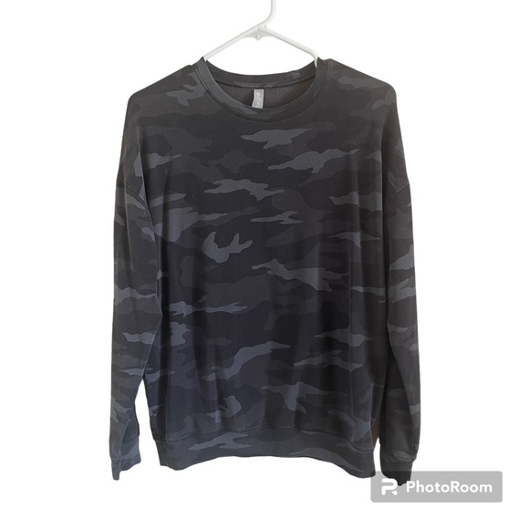 Athleta Studio to Street Camo Sweatshirt XS EUC - Picture 4 of 7